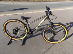 Juniorské kolo KTM Ultra Gloriette 27", olivové